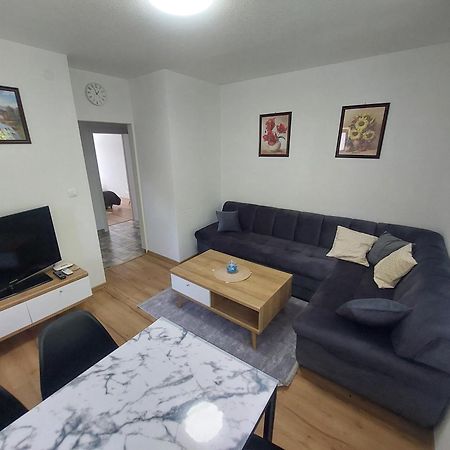 Apartman "Medeni" Bihać Exteriör bild