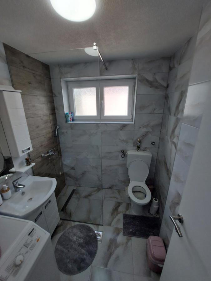 Apartman "Medeni" Bihać Exteriör bild