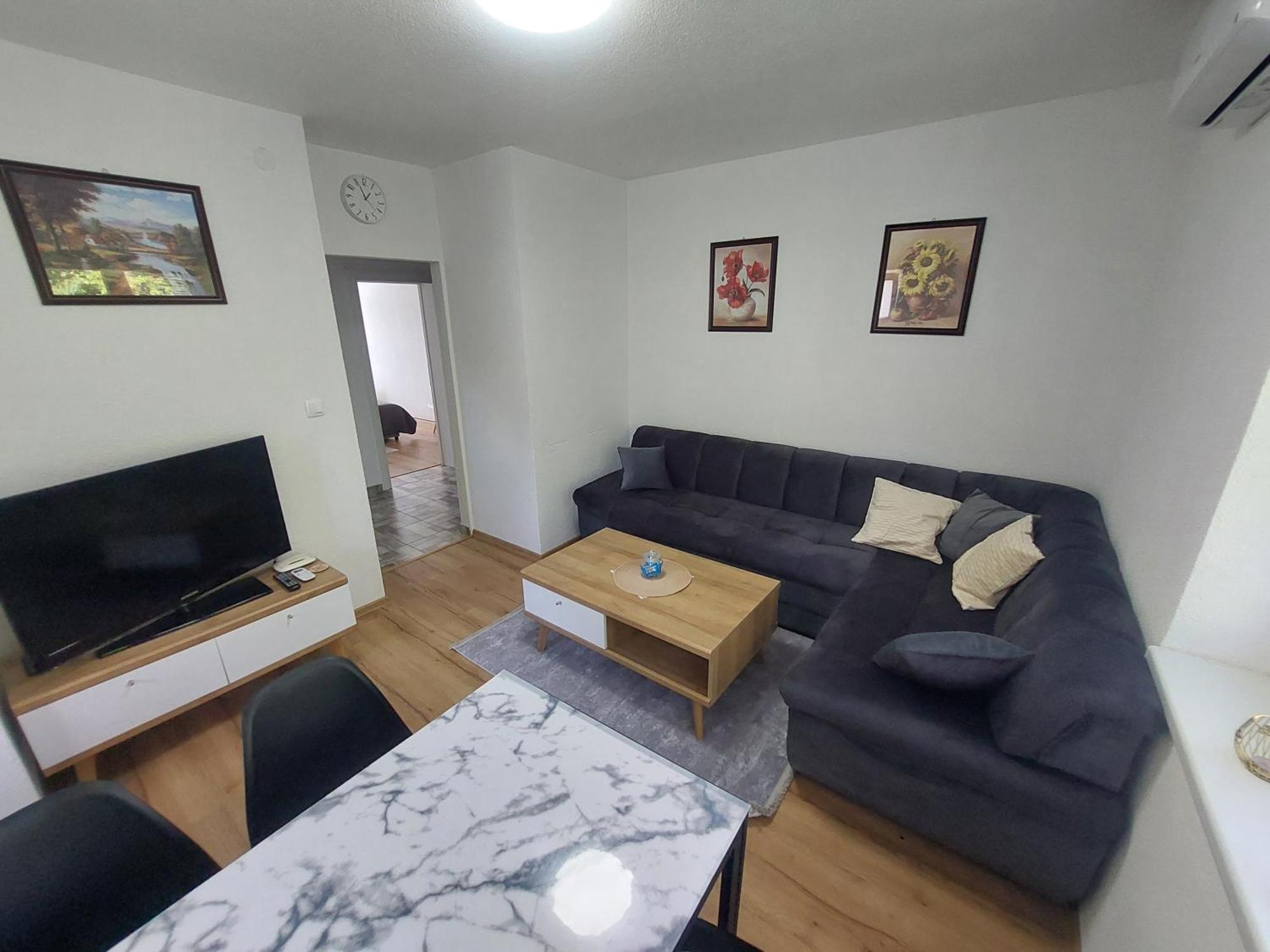 Apartman "Medeni" Bihać Exteriör bild